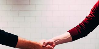 jak sprzedać firmę