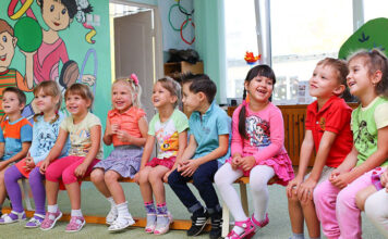 Sprawdzone pomysły na aranżację trwałej i atrakcyjnej dla dzieci podłogi w przedszkolu