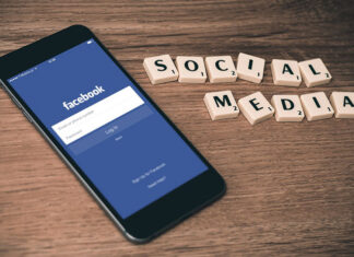 Facebook i inne media