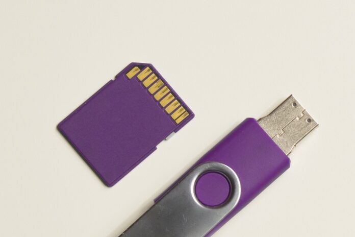 18. Karta pamięci 512 GB_standard Karta pamięci microSD 512 GB