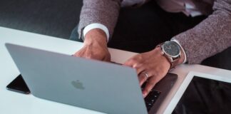 Jak znaleźć najlepsze szkolenia zawodowe w Internecie?