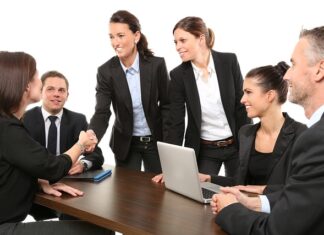 Jaka umowa jest w gastronomii?