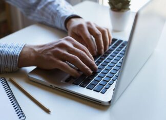 jak zdrożyć KSeF w firmie?